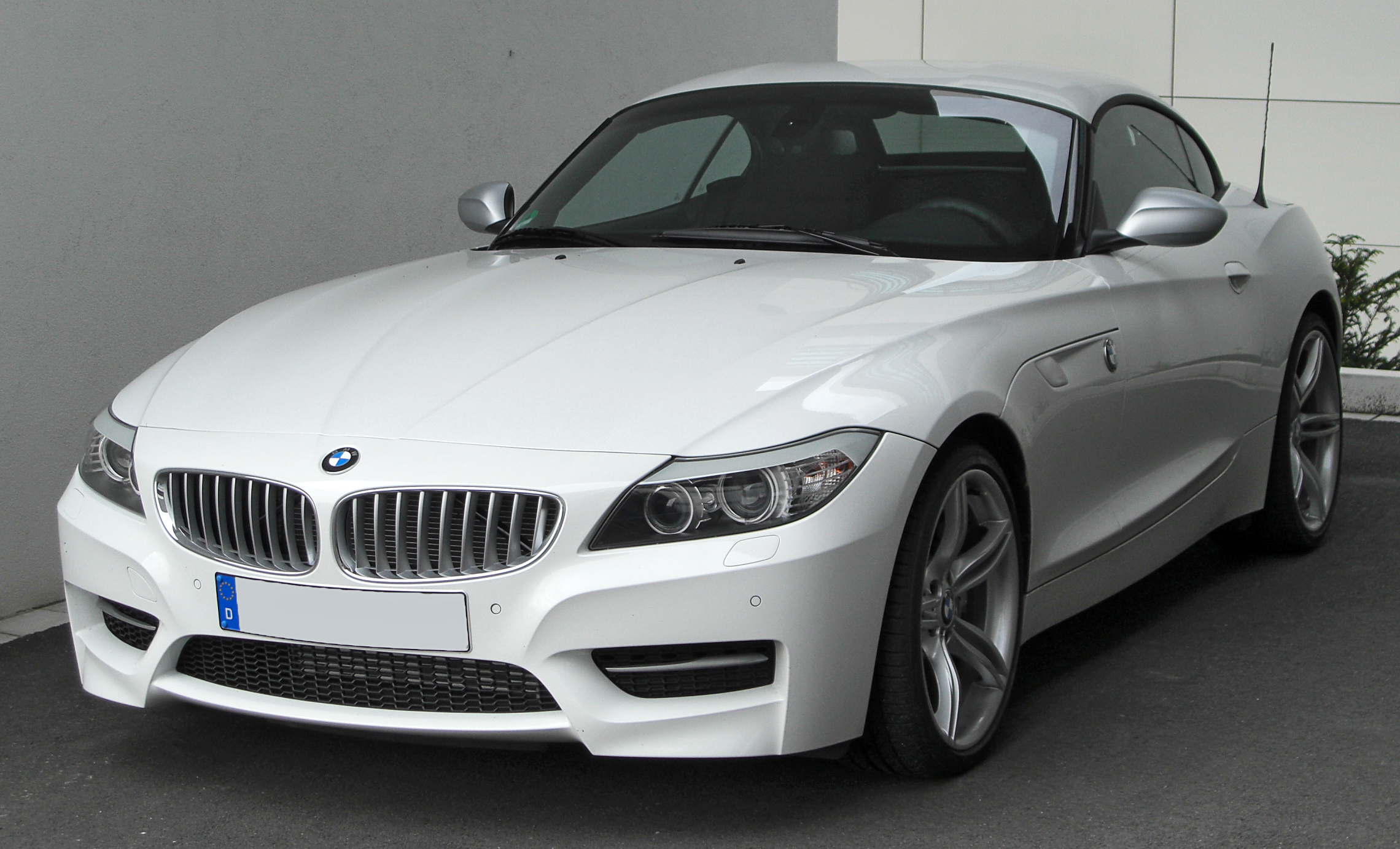 Compare Best Prices On The 21 Bmw Z4 Sdrive i M Sport